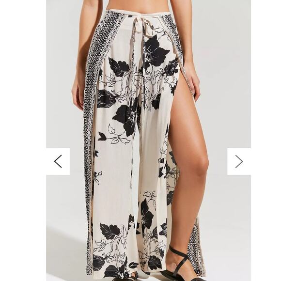 Billabong Adventure Spirit Floral Pants size M - Picture 2 of 9